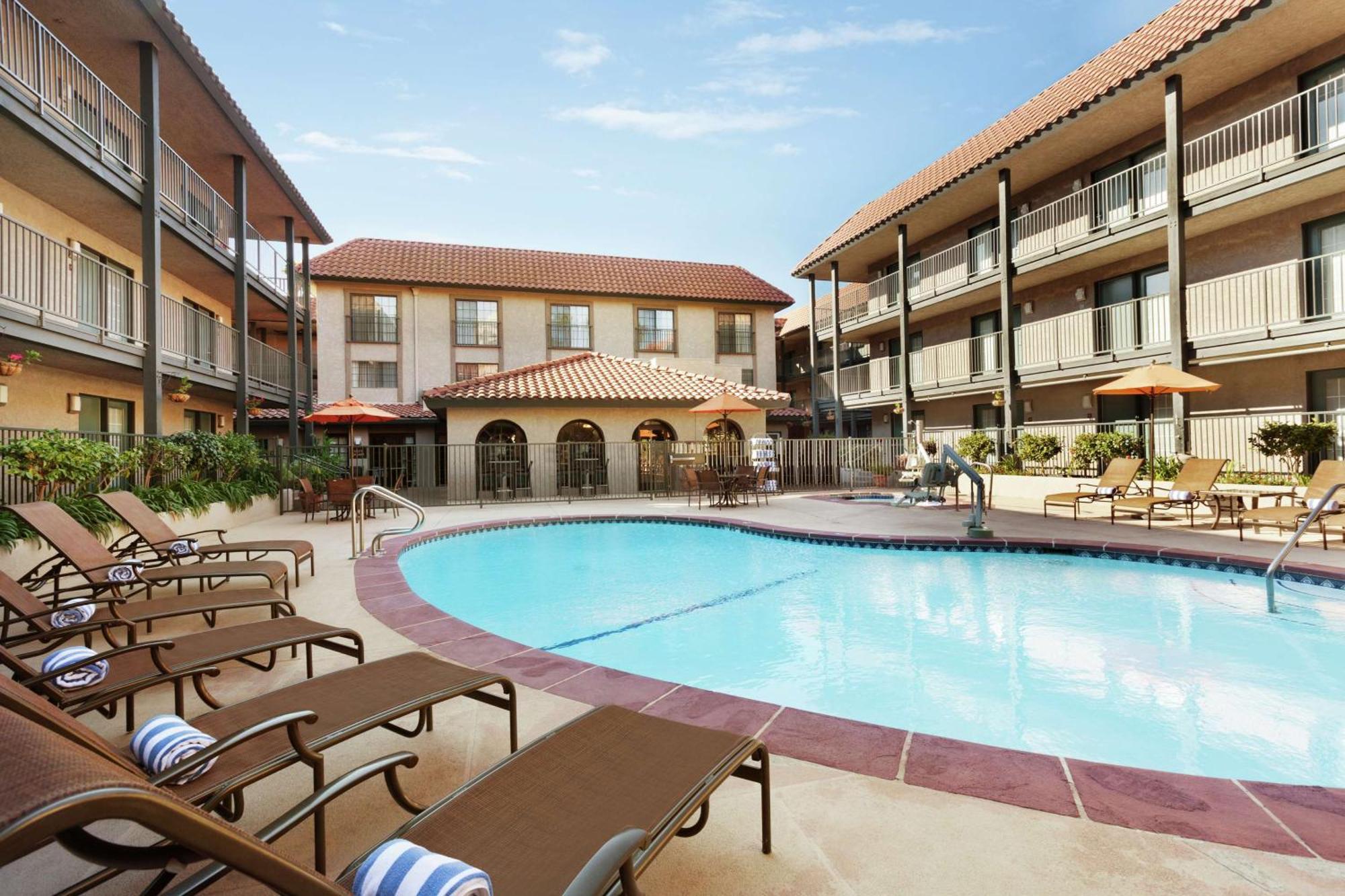 Embassy Suites By Hilton Lompoc Central Coast Εξωτερικό φωτογραφία